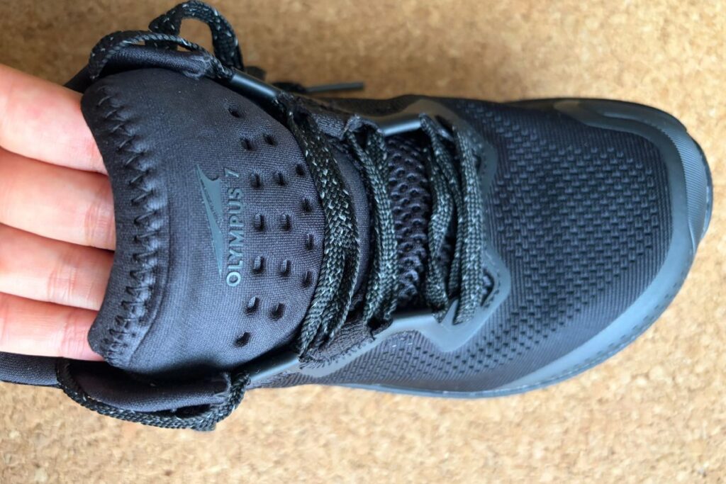 ALTRA OLYMPUS 7のシュータン